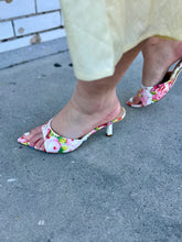 Load image into Gallery viewer, Painted Petal Heels
