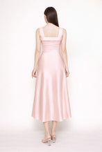Load image into Gallery viewer, The Runway Ready Midi-Blush