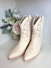 Load image into Gallery viewer, Wildflowers &amp; Wild Horses Boot