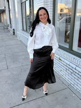 Load image into Gallery viewer, A Bow Life Long Sleeve- Ivory