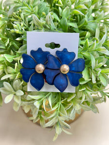 Resin Flower Studs