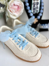 Load image into Gallery viewer, Dainty Ties Shoelaces