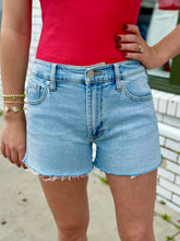 Load image into Gallery viewer, High Tide Denim Shorts
