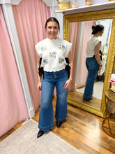 Load image into Gallery viewer, Ditsy Blooms Short Sleeve Sweater