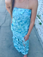 Load image into Gallery viewer, Peony Kiss Midi-Blue
