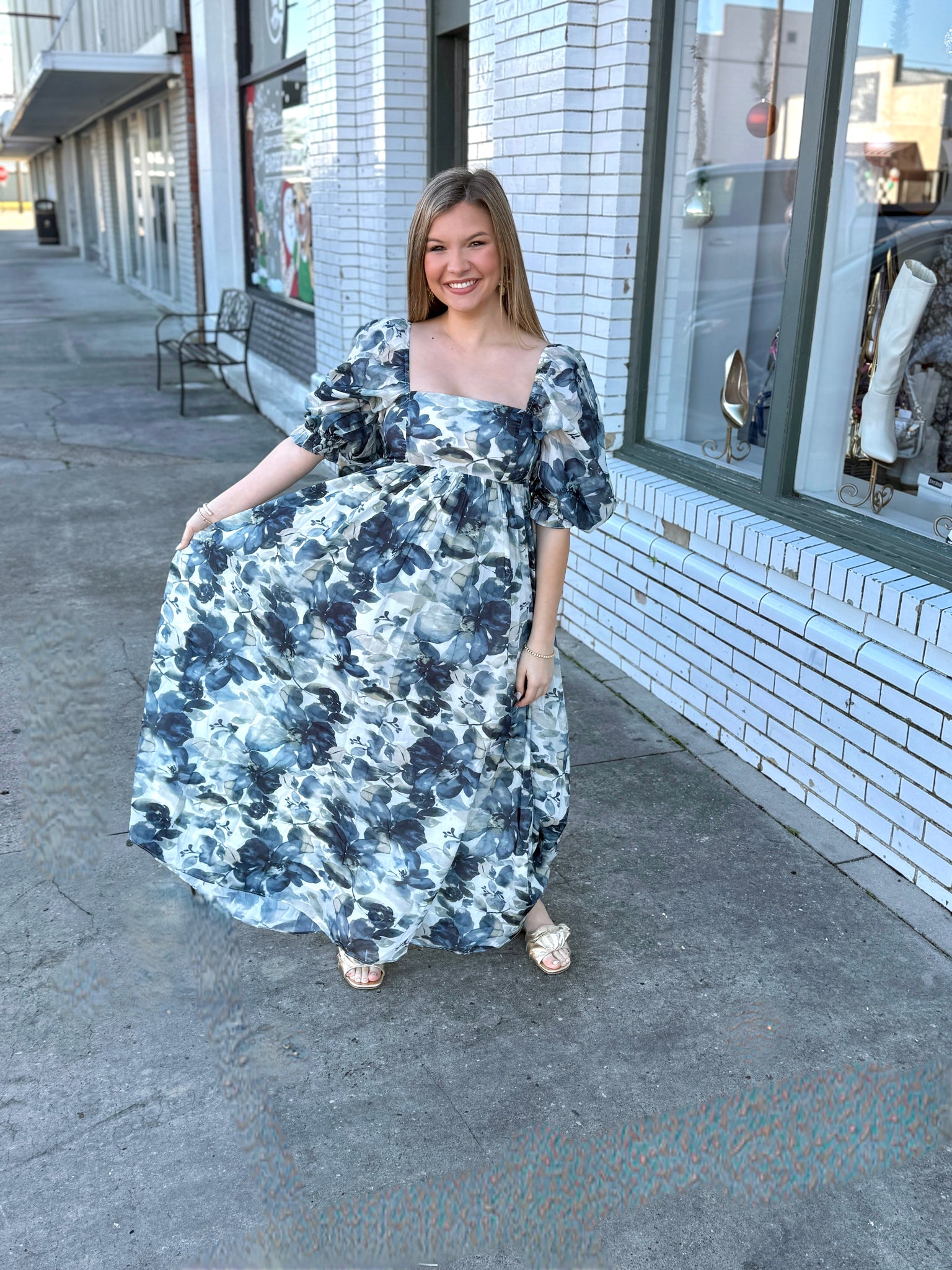 Going With the Flow Maxi Babydoll Dress Large Going With the Flow Maxi Babydoll Dress Large