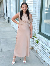 Load image into Gallery viewer, A Lovely Day Midi Dress