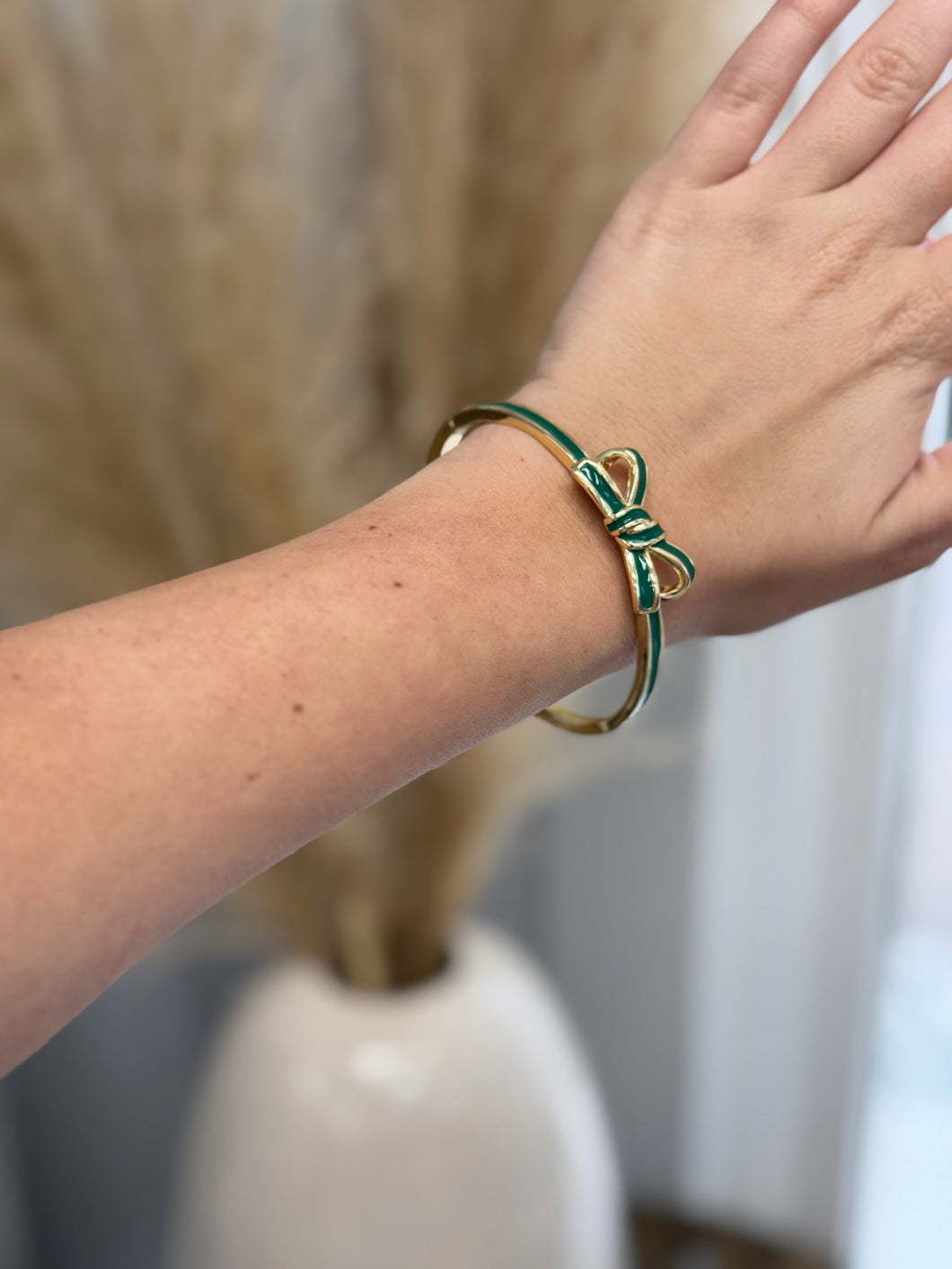 Luxe Bow Bangle-Green