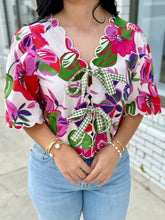 Load image into Gallery viewer, Scallop &amp; Swoon Top