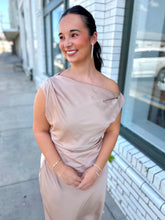Load image into Gallery viewer, A Lovely Day Midi Dress