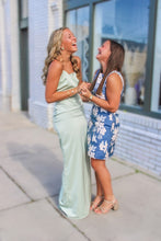 Load image into Gallery viewer, The Noelle Maxi Dress