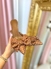 Load image into Gallery viewer, The Pretty In Poise Heel-Brown Polka Dot