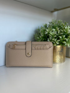 The Macy Snap Wallet