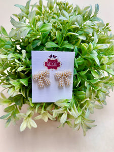 Pearly Girl Bow Stud