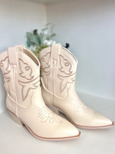 Load image into Gallery viewer, Wildflowers &amp; Wild Horses Boot