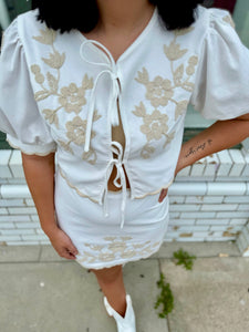 The Prairie Pearl Embroidered Set