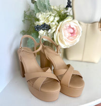 Load image into Gallery viewer, The Gwen Heel