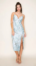 Load image into Gallery viewer, Look at The Stars Midi Dress