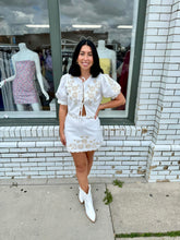 Load image into Gallery viewer, The Prairie Pearl Embroidered Set