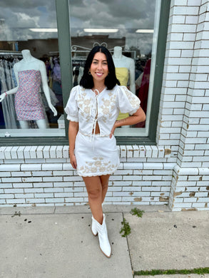 The Prairie Pearl Embroidered Set