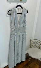 Load image into Gallery viewer, Still and Stunning Midi Dress