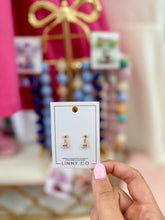 Load image into Gallery viewer, Dainty Stud Earrings