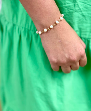 Beth Pearl Bracelet