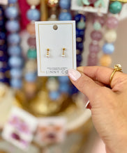 Load image into Gallery viewer, Dainty Stud Earrings