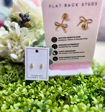 Load image into Gallery viewer, Dainty Stud Earrings