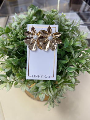 Ainsley Pearl Florals