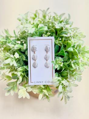 The Libby 3 Pearl Drop