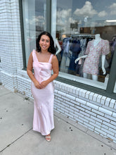 Load image into Gallery viewer, Softly Yours Maxi Dress