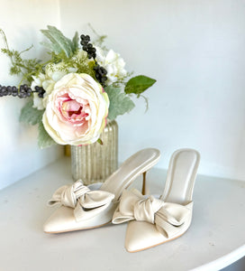 Prim & Proper Heel