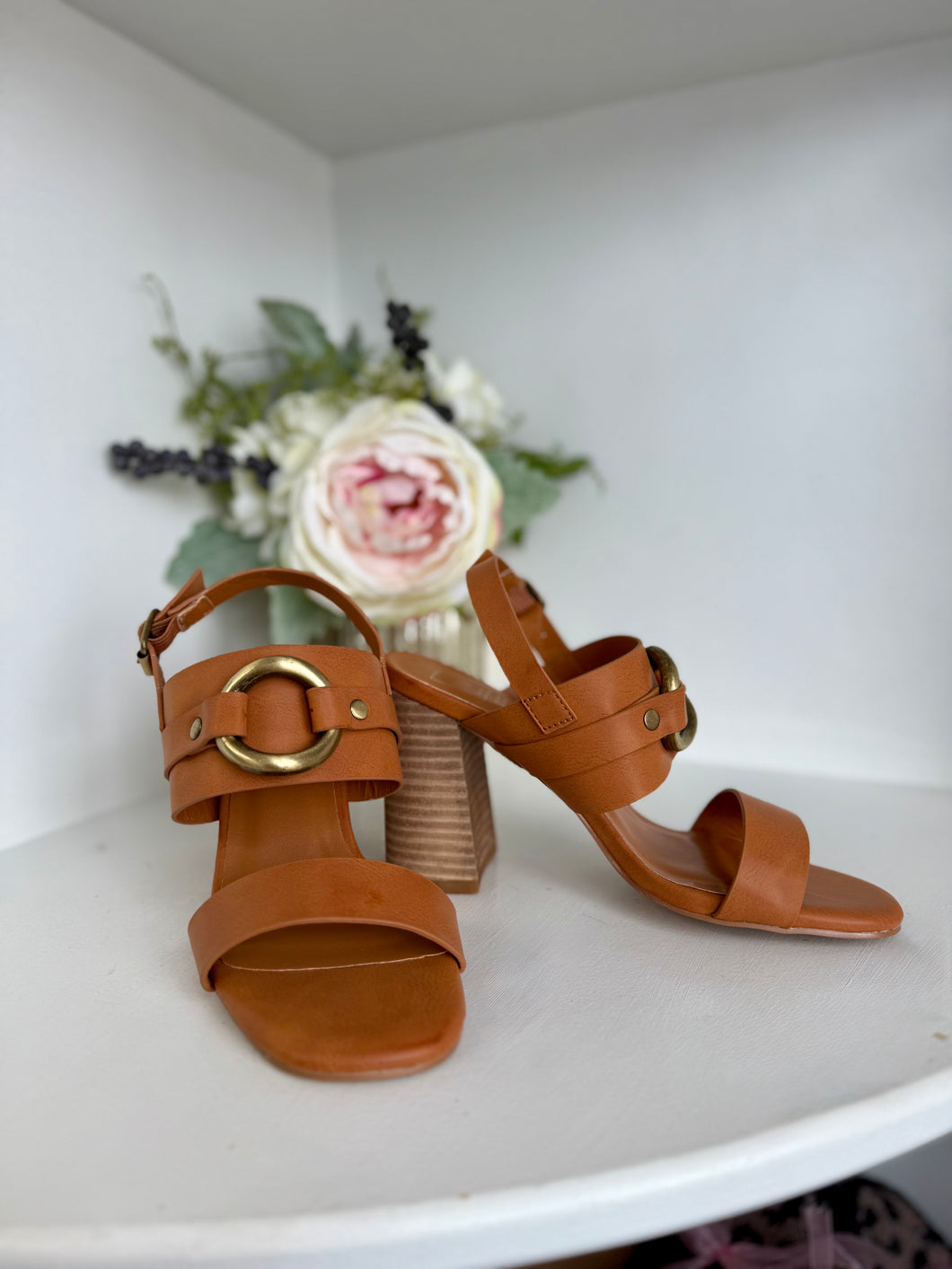 Gracefully Approachable Heel