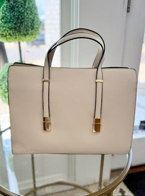 Strategic & Stunning Bag Tote