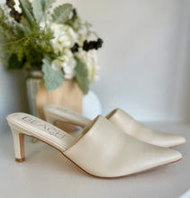 Load image into Gallery viewer, Soft Horizon Heel