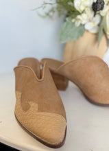 Load image into Gallery viewer, Sunset Trail Mule Heel