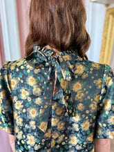 Load image into Gallery viewer, Petals in the Dark Jacquard Mini