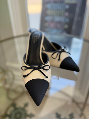 The Two Tone Temptation Heel