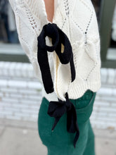 Load image into Gallery viewer, The Sweet Pea Vest - Cream