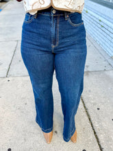 Load image into Gallery viewer, The Fiona Belvue Jeans