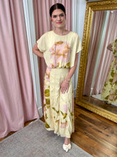Load image into Gallery viewer, Paradise Petal Top