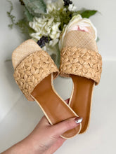 Load image into Gallery viewer, The Luna Heels