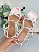 Load image into Gallery viewer, Pretty Please Rose Heel