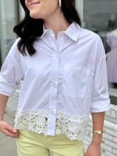Load image into Gallery viewer, Floral Finish Top