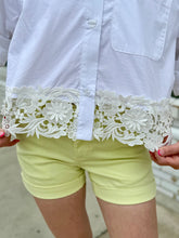 Load image into Gallery viewer, Floral Finish Top