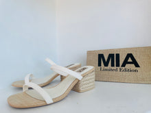 Load image into Gallery viewer, Claire Two Strap Sandal