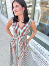 Load image into Gallery viewer, The Evergreen Escape Midi Dress