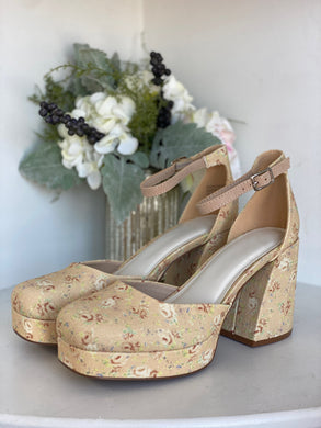 Let's Do the Talking Platform-Floral