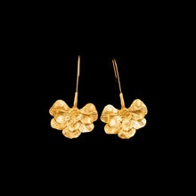 Load image into Gallery viewer, Magnolia Earrings